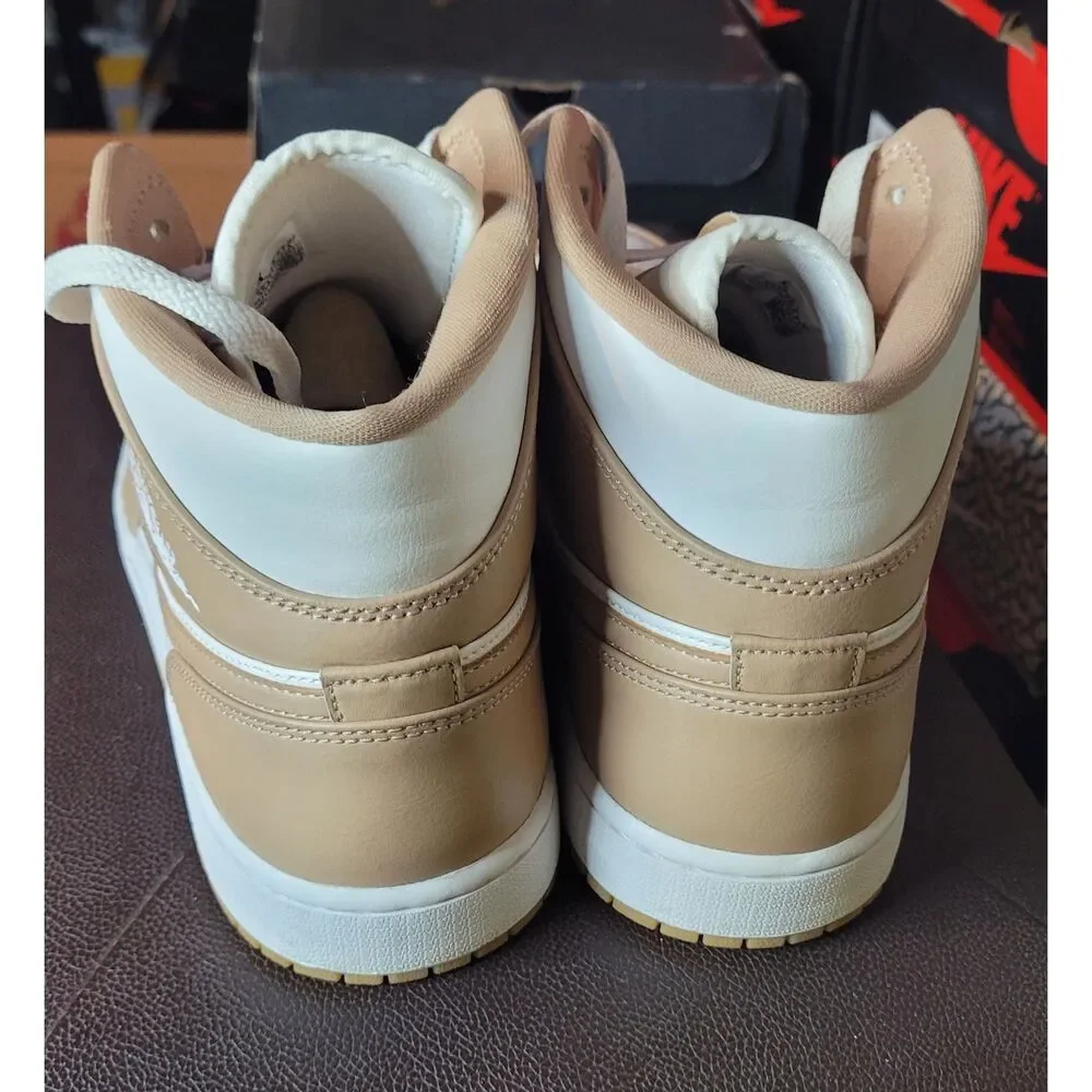 Air Jordan 1 Mid Tan Gum Hemp White 554724-271 Men's Size 10 w/ Box